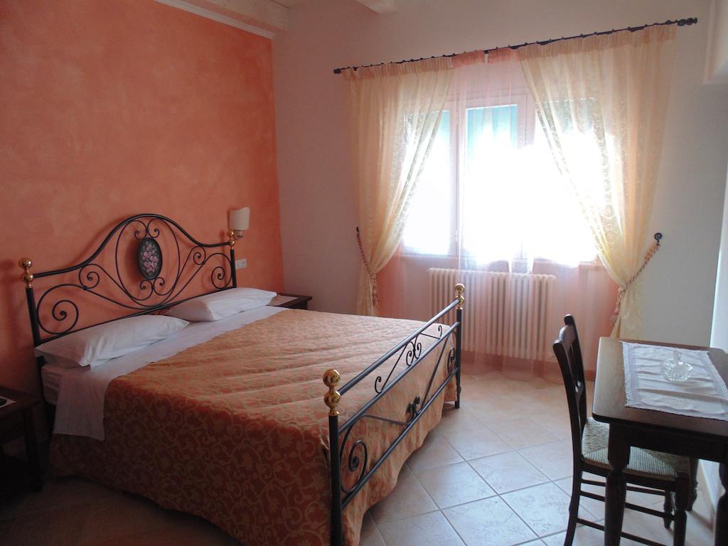 Bigotti Bed and Breakfast Fano Kamer foto